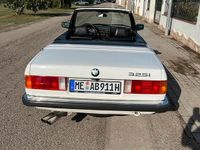 Gebraucht BMW 325 171 PS (125 kW) 1989 Weiß Cabrio