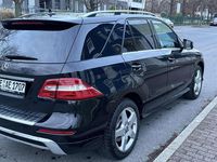 Gebraucht Mercedes ML350 258 PS (189 kW) 2015 Schwarz SUV