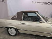 Gebraucht Mercedes 560 231 PS (169 kW) 1987 Rauchsilber Cabrio