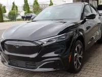 Neu Ford Mustang Mach-E Premium 275 kW (375 PS) 2026 Terrain sand SUV