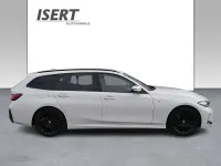 Gebraucht BMW 318 M Sport 156 PS (114 kW) 2023 Weiß Kombi