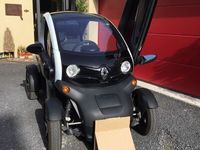 gebraucht Renault Twizy intens 03/21 schwarz weiß mit Scheiben Mietbatterie