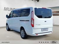 Gebraucht Ford Tourneo Titanium 150 PS (110 kW) 2023 Frostweiß Van / Kleinbus