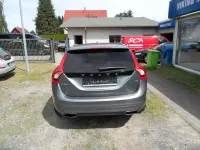 Gebraucht Volvo V60 Summum 190 PS (139 kW) 2017 Osmium grey Kombi