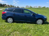 Usado Ford Focus Trend 125 CV (91 kW) 2018 Azul Berlina