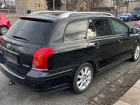 Gebraucht Toyota Avensis Executive 147 PS (108 kW) 2005 Schwarz Kombi