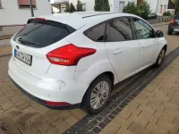 Gebraucht Ford Focus Trend 95 PS (69 kW) 2015 Weiß Limousine