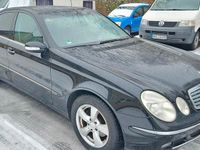 Gebraucht Mercedes E220 2005 Schwarz Limousine