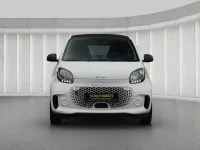 Gebraucht Smart ForTwo Coupé 60 kW (82 PS) 2024 Weiß Kleinwagen