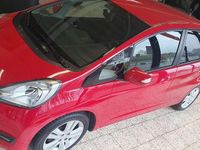 Gebraucht Honda Jazz Comfort Plus 99 PS (72 kW) 2015 Milano red Kleinwagen