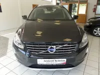 Gebraucht Volvo XC60 Kinetic 181 PS (133 kW) 2014 Black sapphire (metallic) SUV