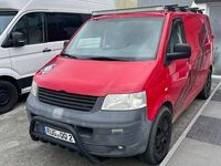 Second-hand VW Transporter 131 CP (96 kW) 2008 Roșu Van