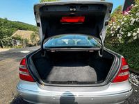 Gebraucht Mercedes E240 177 PS (130 kW) 2002 Grau Limousine