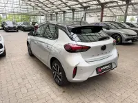 Używany Opel Corsa 101 KM (74 kW) 2024 Srebrny Hatchback