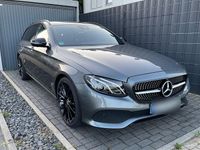 Gebraucht Mercedes E220 Style 194 PS (142 kW) 2018 Grau Kombi