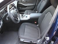 Gebraucht BMW 320 Advantage 190 PS (139 kW) 2020 Blau Kombi
