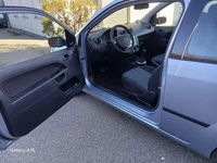 Gebraucht Ford Fiesta 75 PS (55 kW) 2005 Blau Kleinwagen