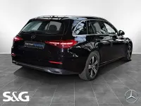 Gebraucht Mercedes C300e Avantgarde 204 PS (150 kW) 2023 Unilack schwarz Kombi