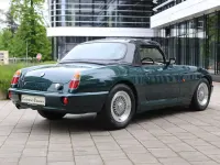 Käytetty MG RV8 190 HP (139 kW) 1995 Vihreä Avoauto