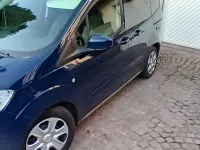Gebraucht Ford Tourneo Courier Trend 101 PS (74 kW) 2017 Blau Van / Kleinbus