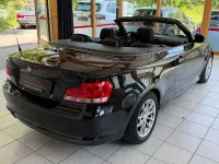 Gebraucht BMW 118 Cabriolet Sport Line 143 PS (105 kW) 2012 Schwarz Cabrio