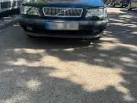 Second-hand Volvo V40 122 CP (89 kW) 2000 Albastru Break
