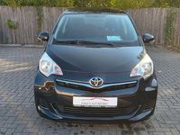 Gebraucht Toyota Verso-S Cool 99 PS (72 kW) 2012 Schwarz Van / Kleinbus