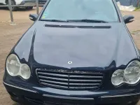 Gebraucht Mercedes C320 Avantgarde 224 PS (164 kW) 2006 Schwarz Limousine