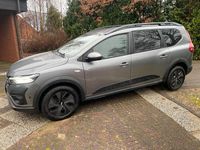 Gebraucht Dacia Jogger Expression 110 PS (80 kW) 2024 Grau Van / Kleinbus