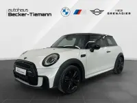 Używany Mini John Cooper Works 136 KM (100 kW) 2023 Biały Hatchback
