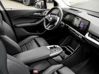 Gebraucht BMW 223 Active Tourer Luxury Line 204 PS (150 kW) 2023 Rot Van / Kleinbus