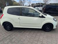 Gebraucht Renault Twingo Liberty 75 PS (55 kW) 2013 Gelb vanilla Kleinwagen