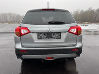 Gebraucht Suzuki Vitara Comfort 120 PS (88 kW) 2016 Silber SUV