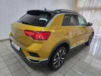 Gebraucht VW T-Roc IQ Drive 150 PS (110 kW) 2019 Gelb SUV
