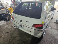 Gebraucht Peugeot 106 136 PS (100 kW) 1995 Weiß Kleinwagen