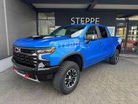 Neu Chevrolet Silverado 426 PS (313 kW) 2025 Blau SUV