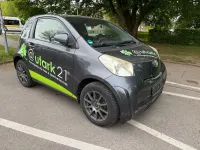 Gebraucht Toyota iQ 68 PS (50 kW) 2011 Grau Kleinwagen