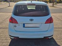 Gebraucht Kia Venga FIFA World Cup Edition 125 PS (91 kW) 2013 Weiß Kleinwagen