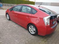 Gebraucht Toyota Prius Executive 136 PS (100 kW) 2011 Rot Kleinwagen