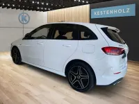 Gebraucht Mercedes B250e AMG line 160 PS (117 kW) 2021 Polarweiß uni Kleinwagen