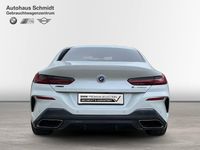 Gebraucht BMW M850 Efficient Dynamics 530 PS (389 kW) 2021 Mineralweiß Coupé