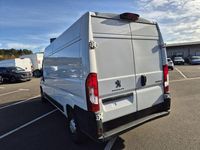 Gebraucht Peugeot Boxer 140 PS (102 kW) 2024 Weiss / weiß Van