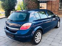 Gebraucht Opel Astra Edition 105 PS (77 kW) 2005 Blau Limousine
