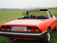 Gebraucht Alfa Romeo Spider 170 PS (125 kW) 1986 Rot Cabrio