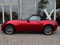 Neu Mazda MX5 Exclusive-Line 132 PS (97 kW) 2025 Soul red crystal m Cabrio
