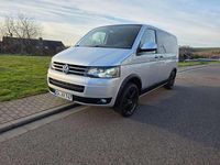 Second-hand VW Multivan Highline 179 CP (131 kW) 2012 Argintiu Monovolum