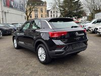 Second-hand VW T-Roc 116 CP (85 kW) 2019 Negru SUV