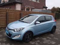 Gebraucht Hyundai i20 Style 86 PS (63 kW) 2013 Blau Kleinwagen