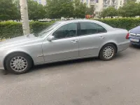 Gebraucht Mercedes E240 177 PS (130 kW) 2002 Silber Limousine
