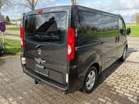Gebraucht Opel Vivaro Cosmo 145 PS (106 kW) 2008 Schwarz Van / Kleinbus